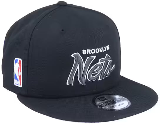Schwarze Snapback-Kappe mit flachem Schirm | Verstellbare Streetwear-Kappe für Damen und Herren